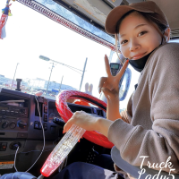 trucklady5_naasan0